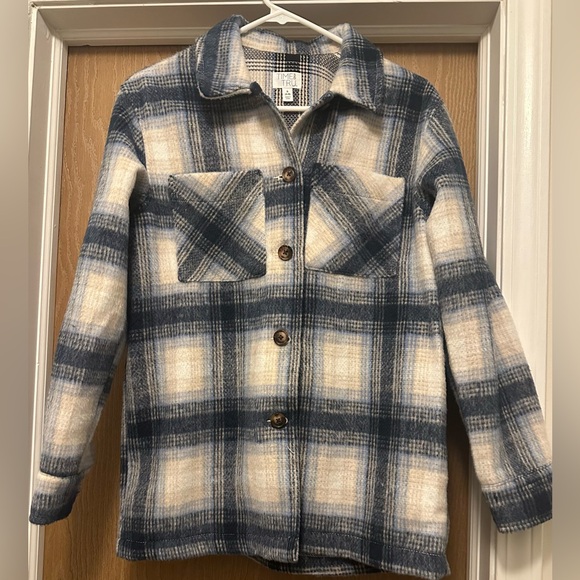 NWOT Woman’s Shacket - Picture 1 of 2